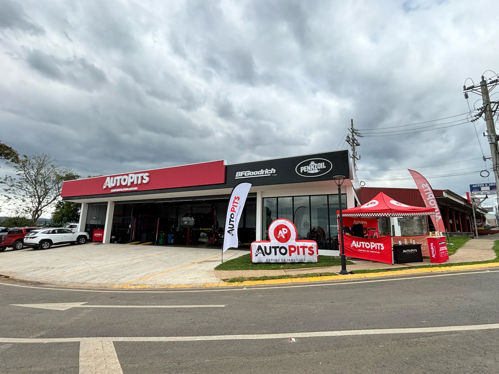 Autopits reafirma su liderazgo con la apertura de su nuevo taller en Grecia