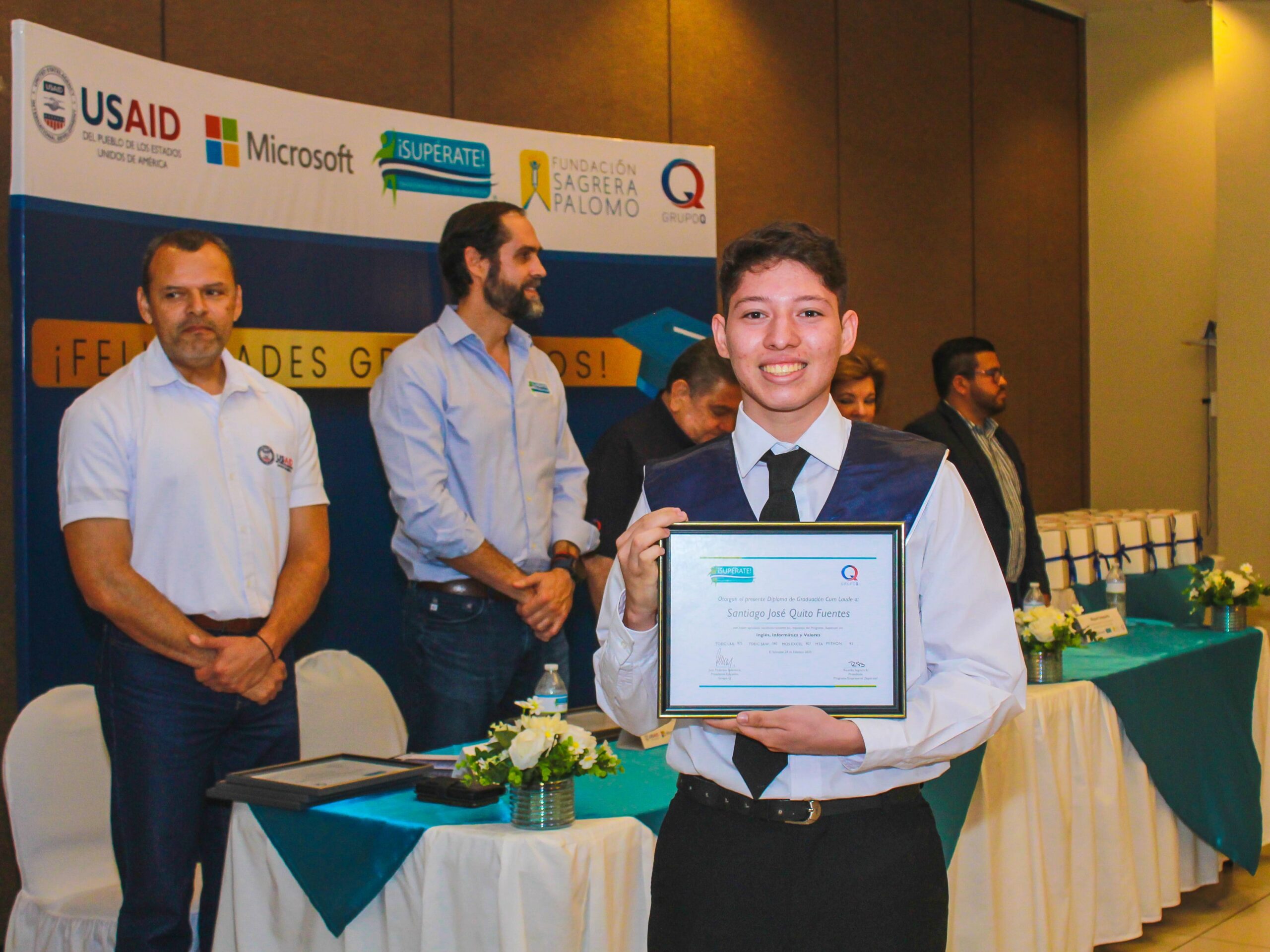 Graduación Programa ¡SUPERATE! GrupoQ