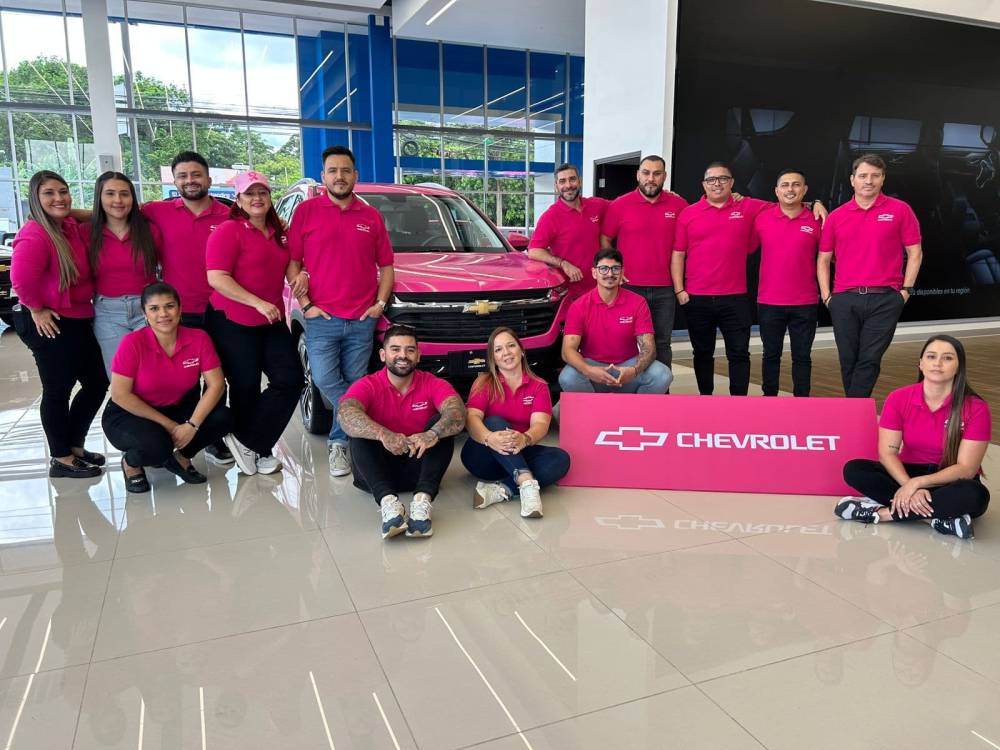 La campaña “Un Mensaje Rosa” donará sillones clínicos al área de quimioterapia del Hospital Maximiliano Peralta y promoverá el amor propio en pacientes con cáncer